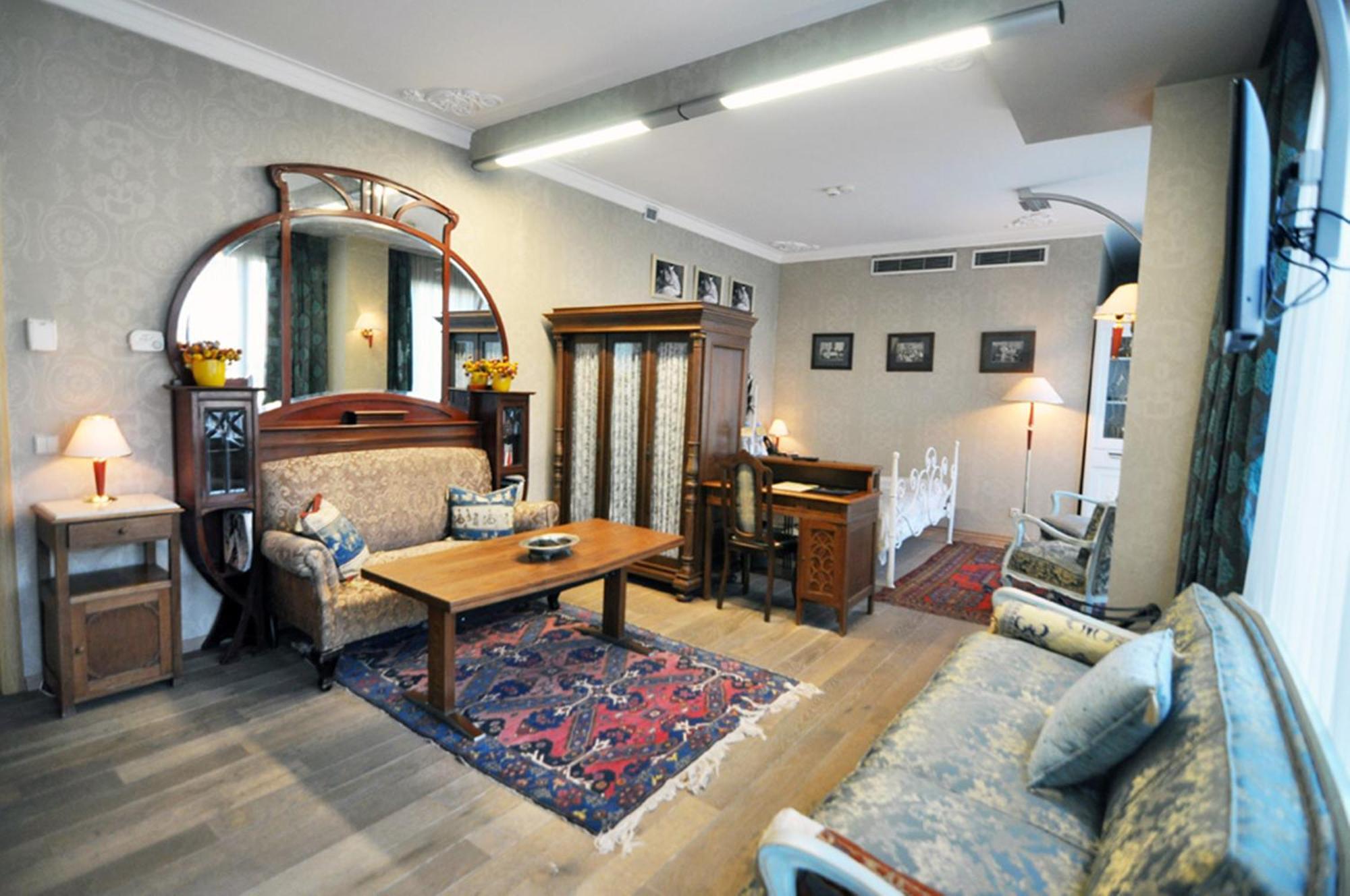 Vinotel Boutique Hotel Tbiliszi Szoba fotó