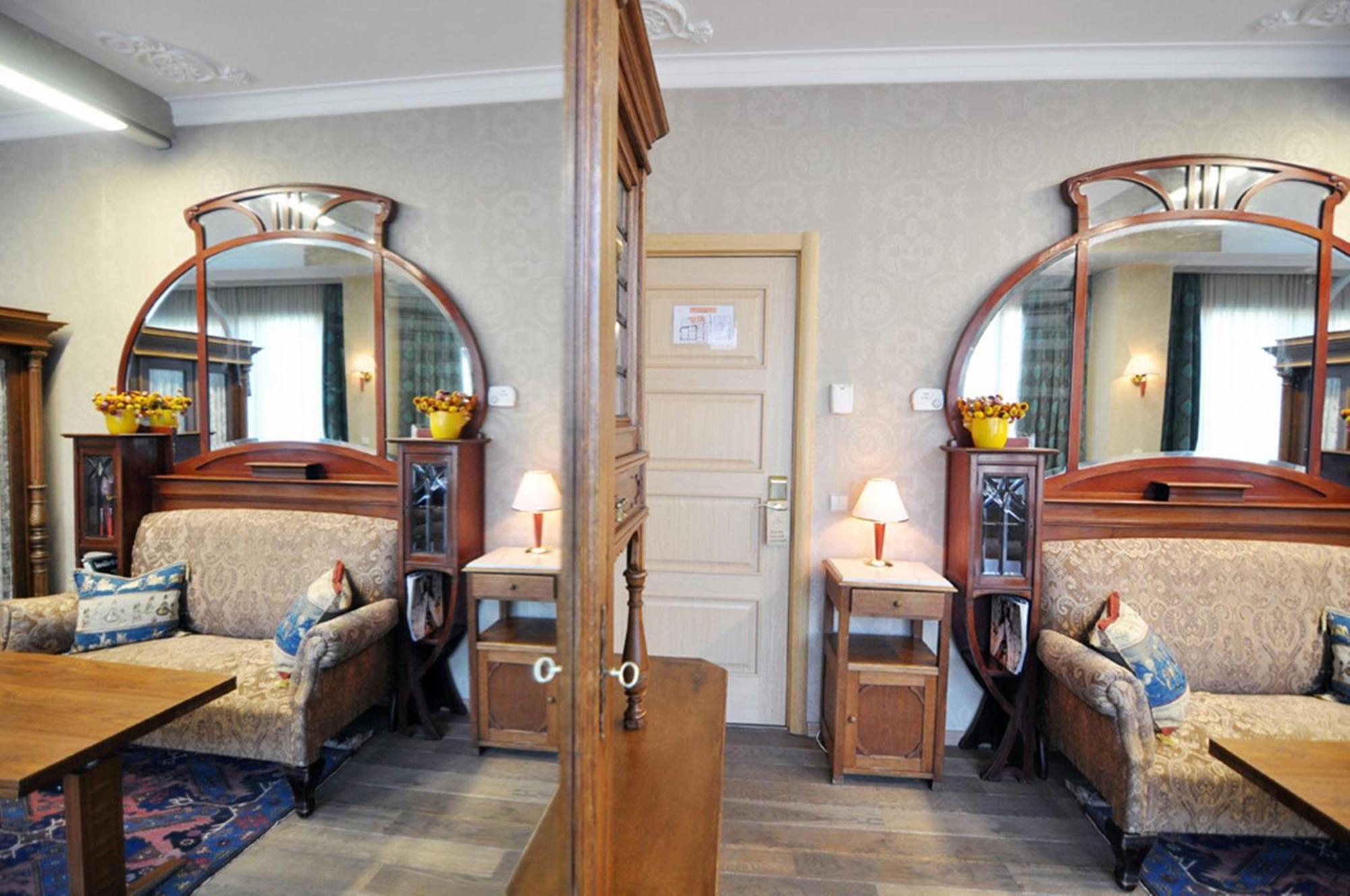 Vinotel Boutique Hotel Tbiliszi Szoba fotó