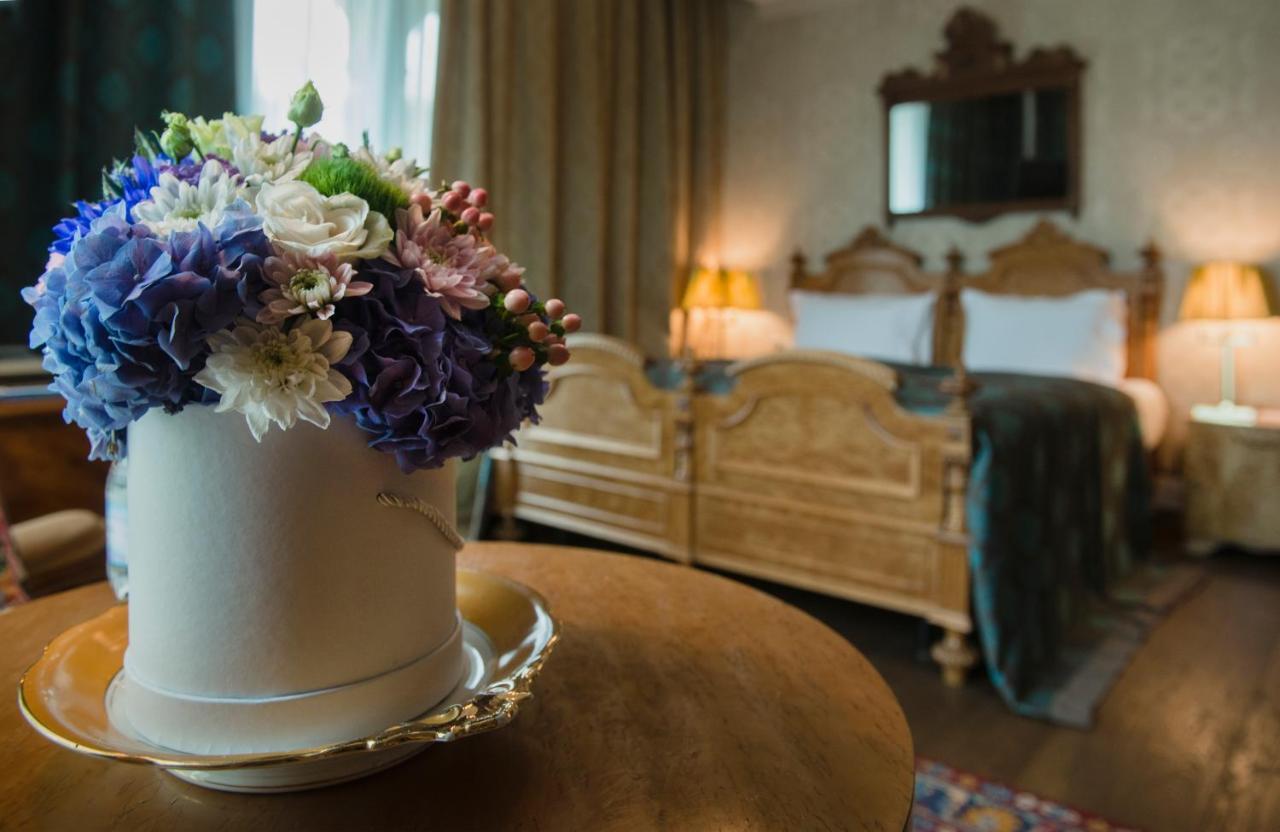 Vinotel Boutique Hotel Tbiliszi Kültér fotó